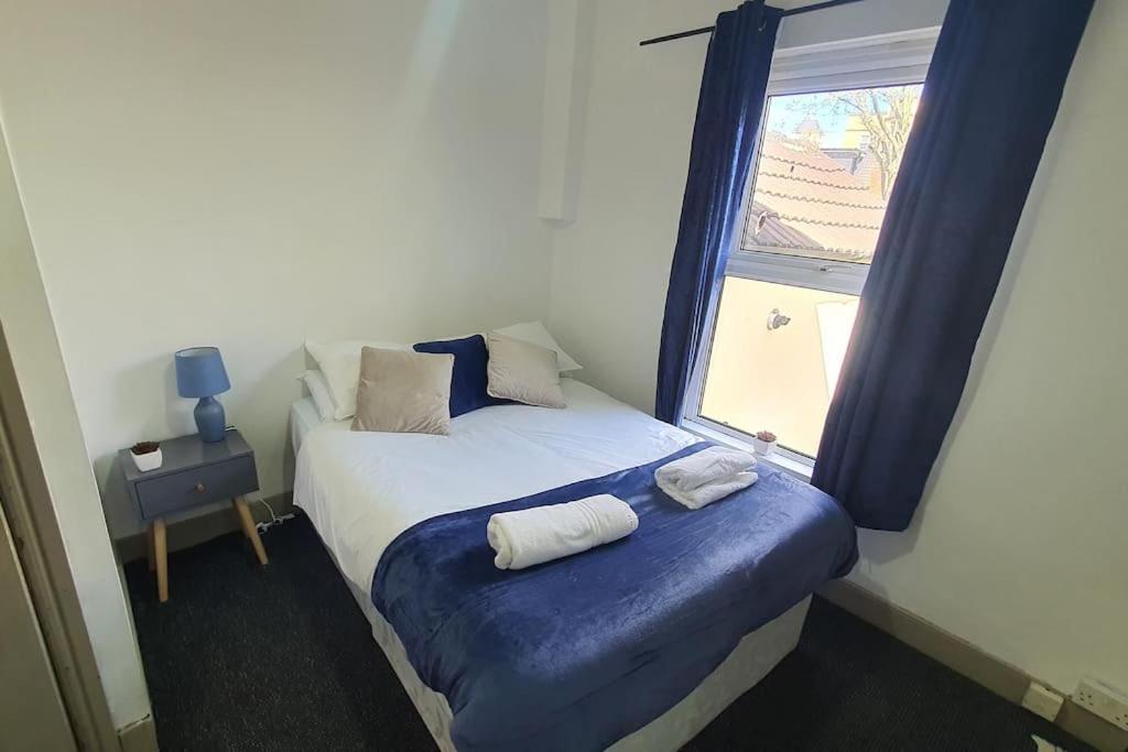 דירות קארדיף Free Netflix, Large House, Great Price מראה חיצוני תמונה